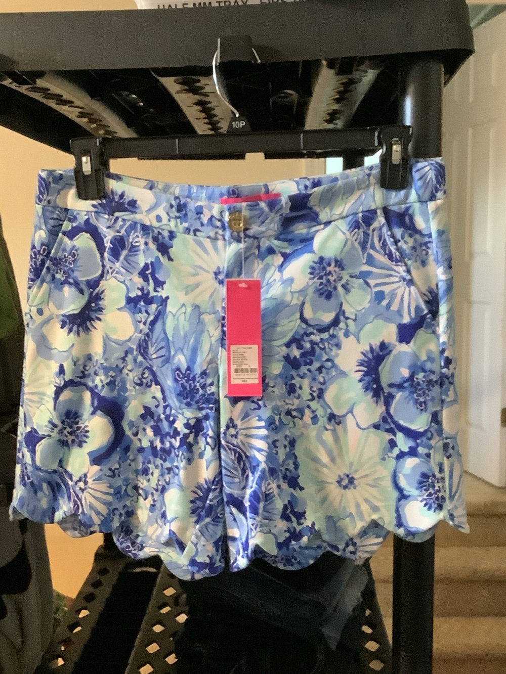 Lilly Pulitzer Blue Floral Scallop-Hem Darci knit shorts, coastal blue